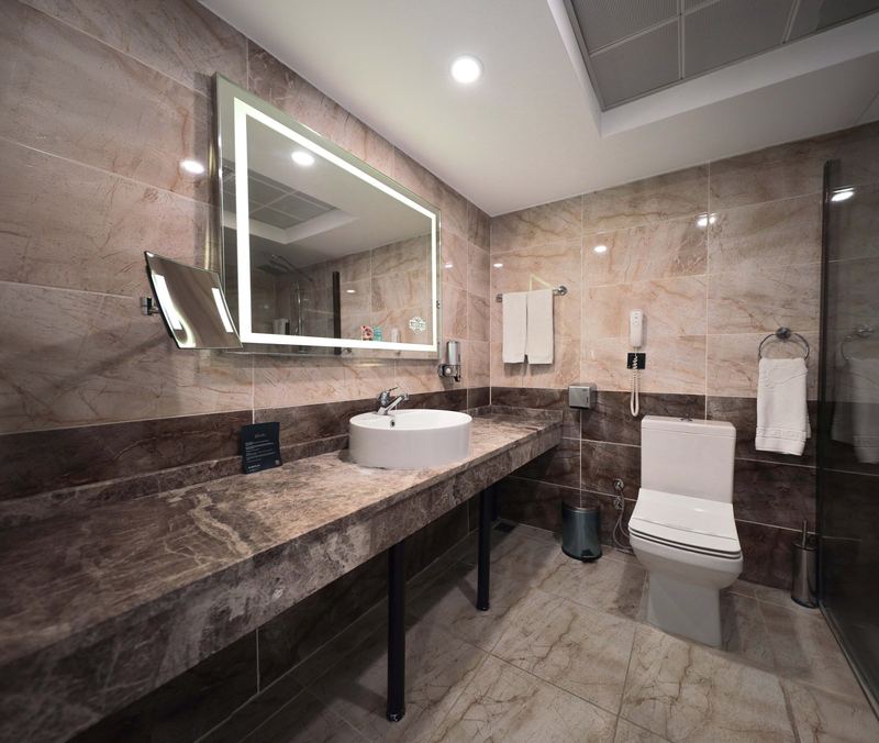 Karpalas City Hotel & Spa