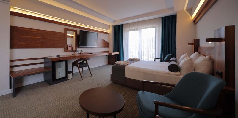 Karpalas City Hotel & Spa