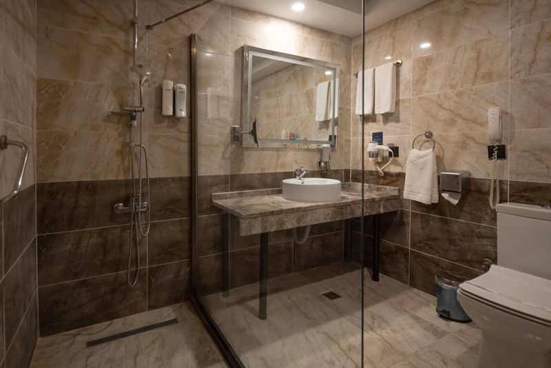 Karpalas City Hotel & Spa